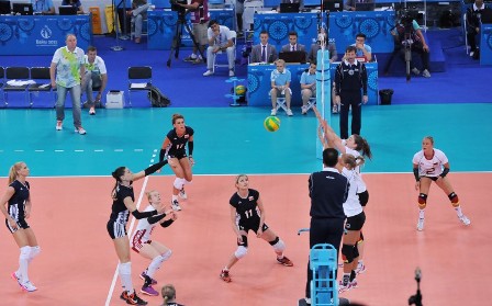 Azərbaycanın qadın voleybolçuları yarımfinala yüksəldi
