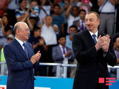 Prezident iki nazirə və idmançılara orden-medallar verdi - SİYAHI
