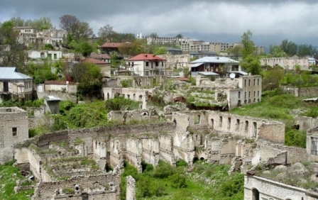Qarabağ BMT ilə ATƏT arasında qalıb 