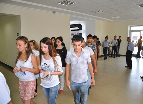 Bu gün qəbul və buraxılış imtahanları keçirilir