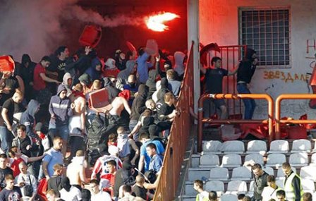 Oyundan əvvəl stadionda bomba tapıldı