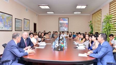 Bakı Ali Neft Məktəbinin tələbələri təcrübəyə başladılar - FOTO