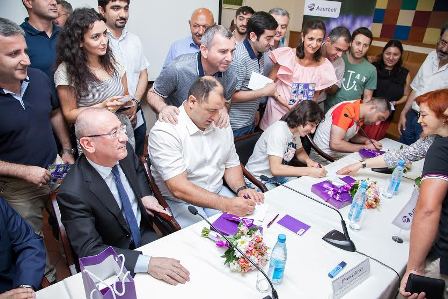 Azercell-in prezidenti “Bakı-2015”  qalibləri ilə görüşüb - FOTO