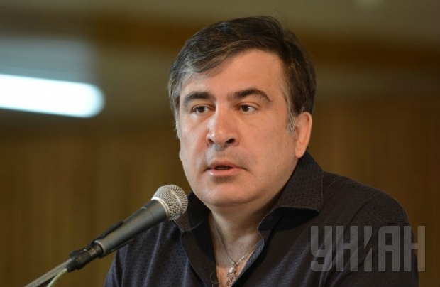 Saakaşvili 20 məmuru işdən qovdu: “Merin dostu niyə tualeti özəlləşdirib?”