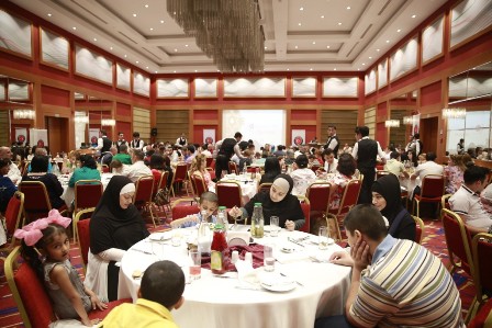TİKA Bakıda və Şəkidə iftar süfrəsi verdi - FOTO