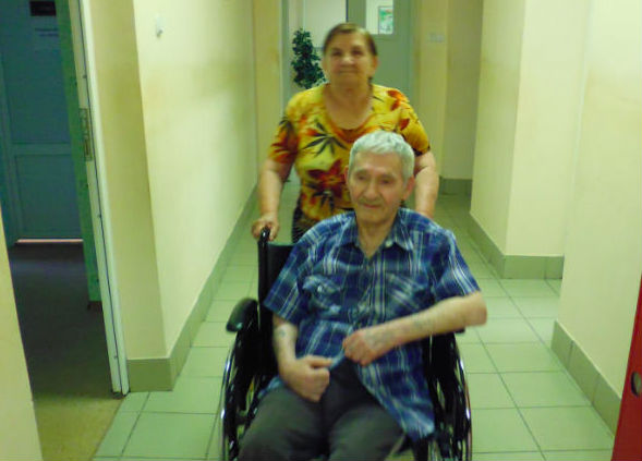 55 illik ayrılıqdan sonra ilk sevgilisi ilə rastlaşdı: Evləndilər - FOTOLAR