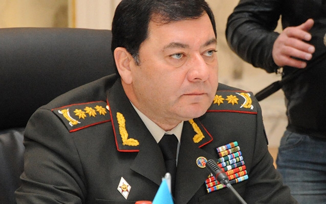 Nəcməddin Sadıqovun oğlu ilə dalaşan polis işdən qovuldu