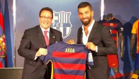 Arda Turanın imzalama mərasimi - FOTO 
