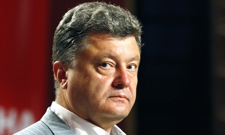 Poroşenko Ukraynada qanunsuz hərbi birləşmələr tərksilahını tələb etdi