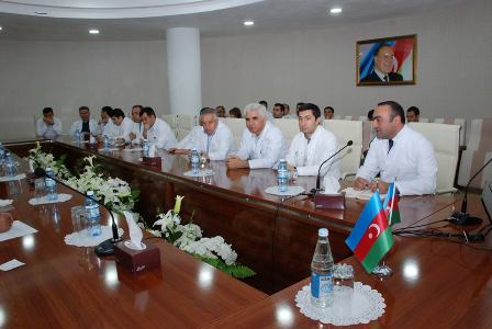 Fransalı mütəxəssis Azərbaycan Tibb Universitetinə gəldi