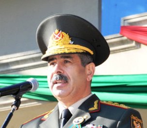 Azərbaycanın müdafiə naziri hərbçiləri təbrik etdi