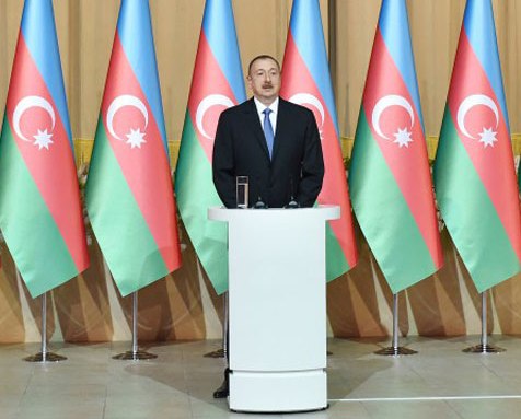 İlham Əliyev: “Ermənistan prezidentinin demokratiyadan danışmağa haqqı yoxdur” 