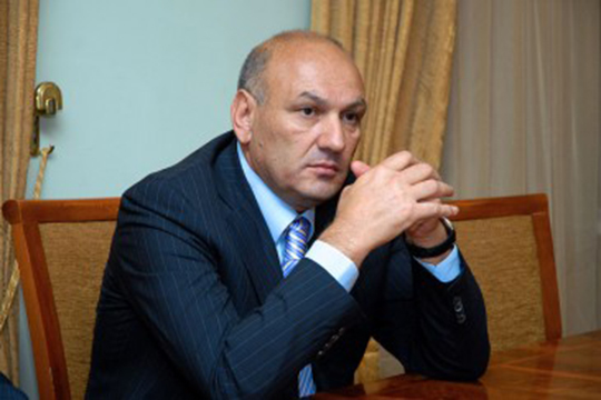Erməni nazir ölkənin ən böyük mobil operator şirkətini satın aldı 