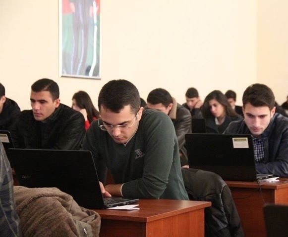 Azərbaycan Dövlət Aqrar Universitetində əlaçı tələbələrə pul mükafatı verilir
