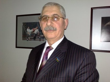  “Zakir Həsənov əsgərin yanında olan nazirdir"