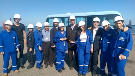 Tələbələr “Neft Daşları”nda təcrübə keçirlər
