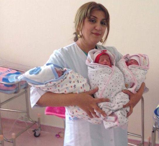 Bakıda daha bir ana üçəm dünyaya gətirdi - FOTO