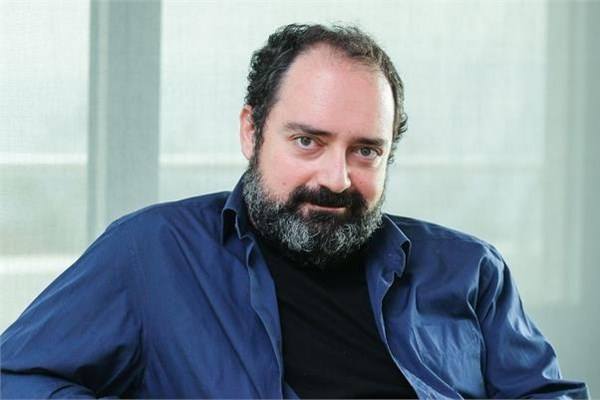 Hər işçisinə 200 min dollar bağışladı