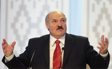 Lukaşenko: “Müxalifətin qalib gəlmək şansı yoxdur”