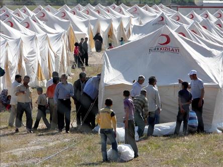Türkiyə suriyalı qaçqınlara nəzarəti gücləndirir