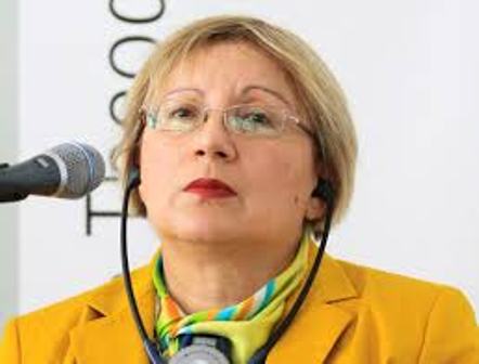 Leyla Yunus tərcüməçilərə etiraz etdi 