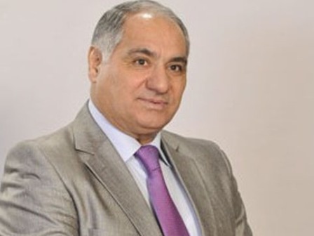 Qulu Məhərrəmli həmkarlarını təbrik etdi