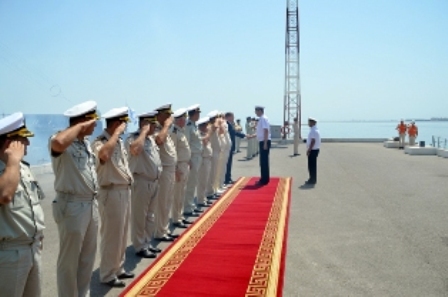 Rusiya hərbi gəmiləri Azərbaycanı tərk etdi – FOTO 