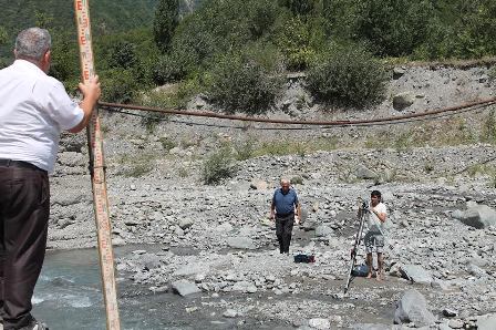 Çaylarda maksimal su sərflərini təyin etmək üçün ölçmə işləri aparılıb - FOTO