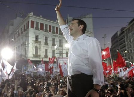 Yunanıstanın hakim “SİRİZ” partiyası parçalandı 