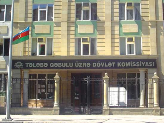 Ali məktəblərə qəbul olan mindən çox abituriyent qeydiyyatdan keçməyib