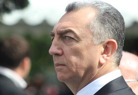 Gəncə və Sumqayıt təcrübəsi, Eldar Əzizovun Səbaildə tort LAYİHƏSİ