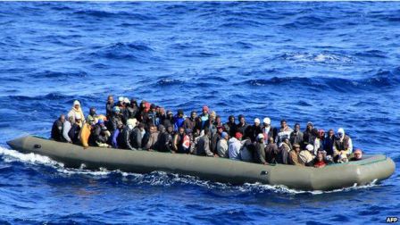 Daha bir mühacir gəmisi batdı: azı 50 ölü