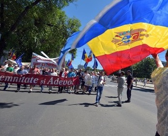 Moldova prezidentinin istefası tələb edildi