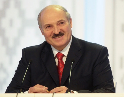 Lukaşenkonun namizədliyinin ləğvi tələb edildi