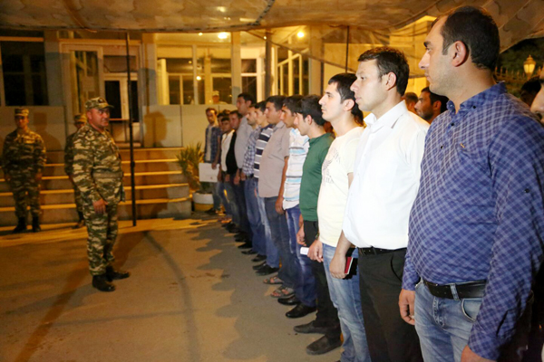 Müdafiə Nazirliyi ehtiyatda olanların hərbiyə çağırılması haqda xəbər yaydı