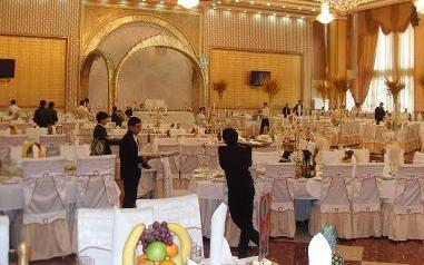 Bakıdakı toyda FACİƏ Rəqs etmək istəyən qadın öldü