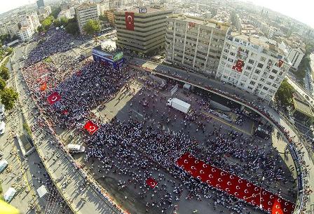 Ankarada nəhəng Türk bayrağı - FOTOLAR