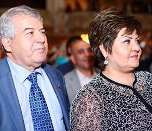 Sabir Rüstəmxanlı xanımına görə deputatlığa namizəd olmayacaq