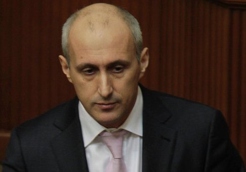 Milli Bankın keçmiş sədri axtarışa verildi