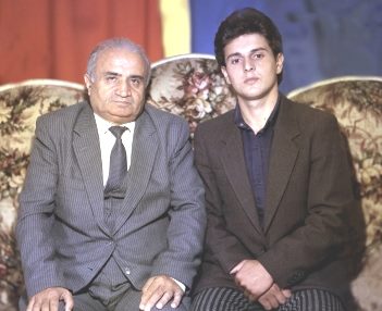 Asif Ata Ömrü: Bir Kök Üstə