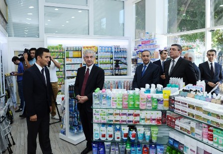 Əli Əhmədov aptekləri yoxladı – FOTOLAR 