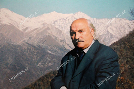 Bu gün Məmməd Aslanın üç mərasimidir