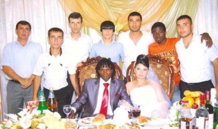 Azərbaycanlıların əcnəbi gəlinləri və xarici kürəkənləri...