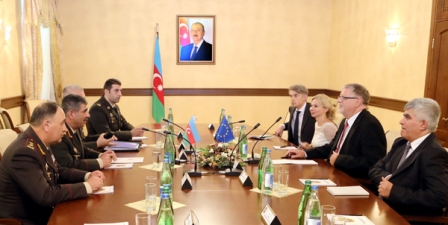 Zakir Həsənov avropalı diplomatlarla müzakirə açdı
