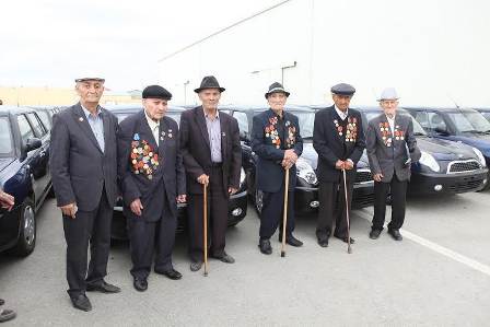 Daha 100 müharibə əlilinə avtomobil verildi - FOTOLAR