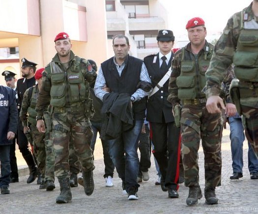 Mafiya başçısının 11 yaşlı oğlu atasını polisə təsilm etdi 