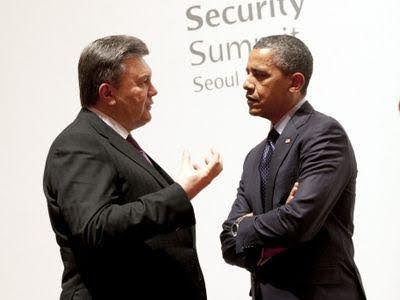  Obama:“Yanukoviç Putinin korrupsiyaya bulaşmış oyuncağı idi”