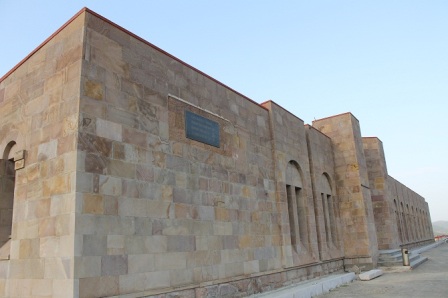 Ermənilər Ağdərədə institut açırlar - FOTO