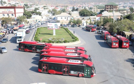 Avtobuslar kimi sürücülər də xaricdən gətirilsin TƏKLİF