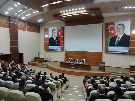 Dövlət Əmək Müfəttişliyinin 3 müfəttişinə töhmət verildi